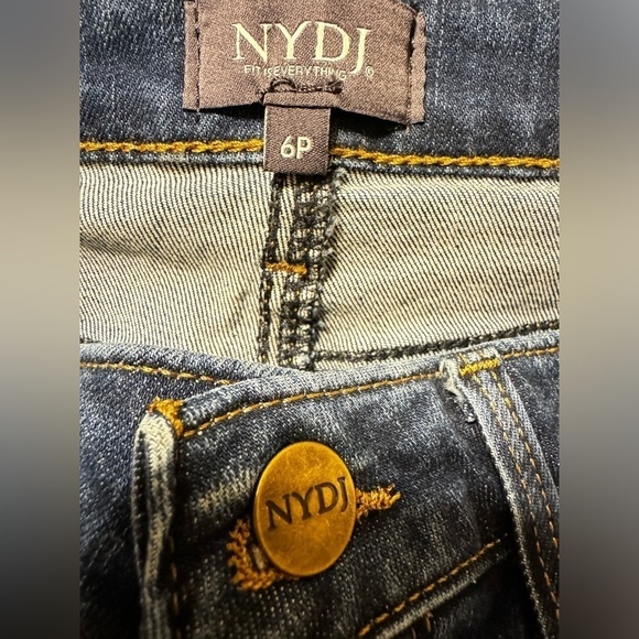 NYDJ AMI Skinny Quinn Jeans size 6P - Picture 11 of 13
